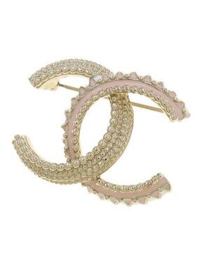 Chanel 18c Brooch Gold